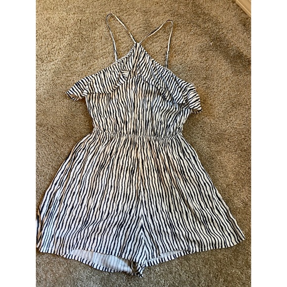 H&M Romper - Picture 1 of 2